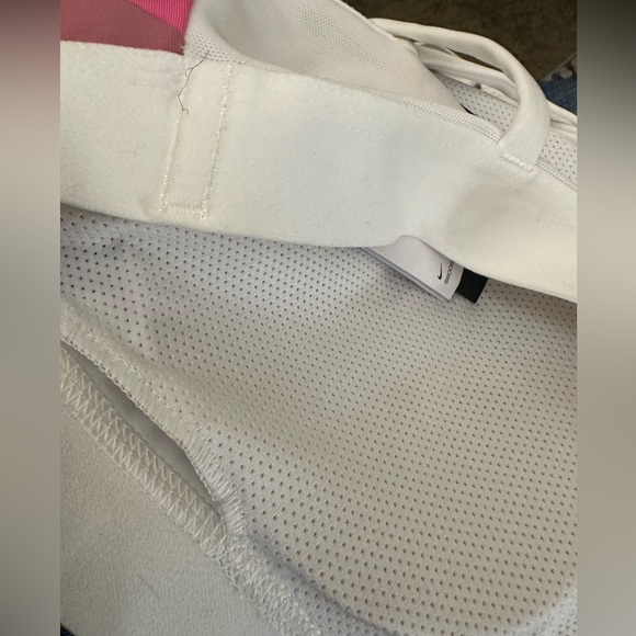 Nike Sports Bra - Picture 6 of 8